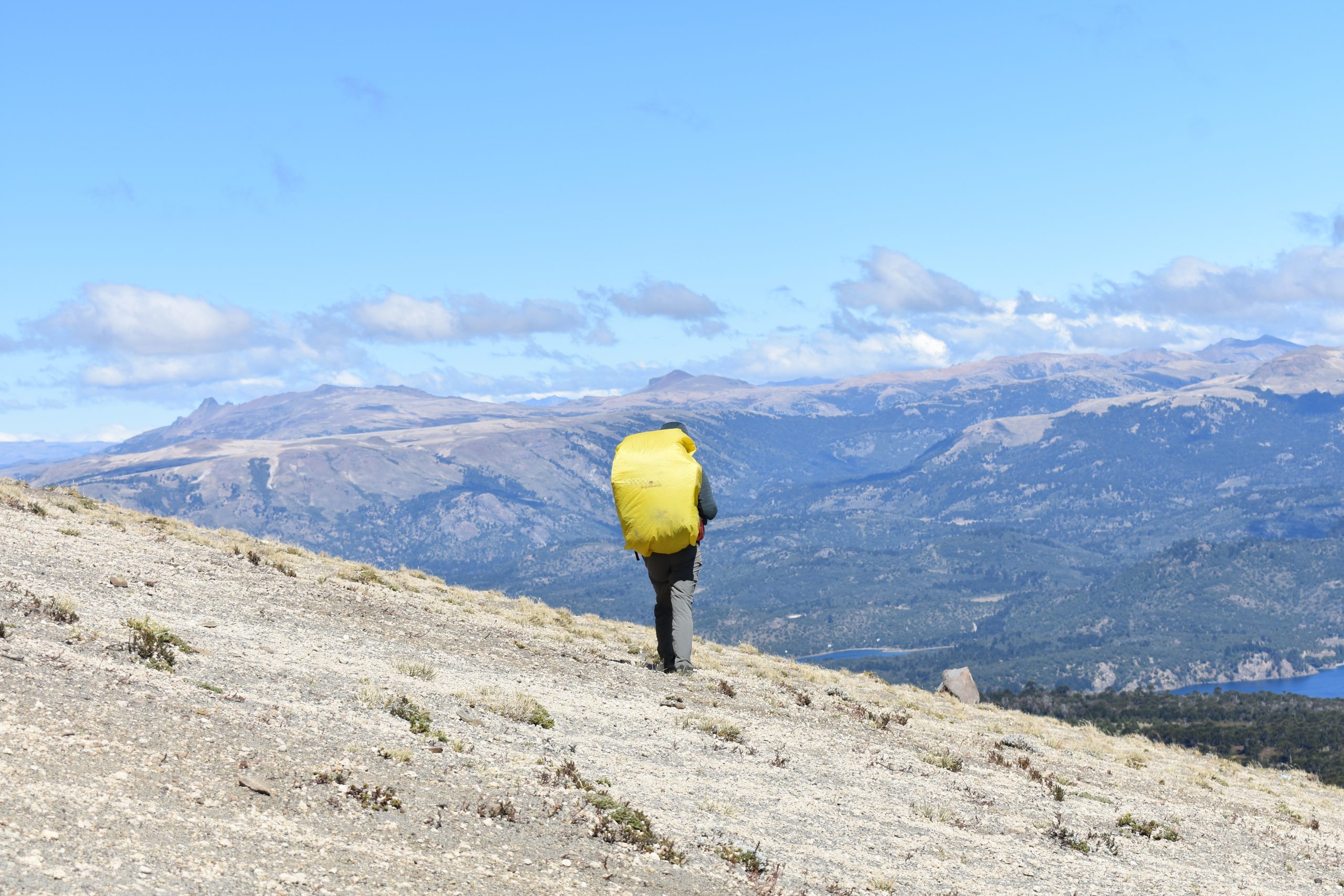 Yo, cruzando la Cordillera de los Andes